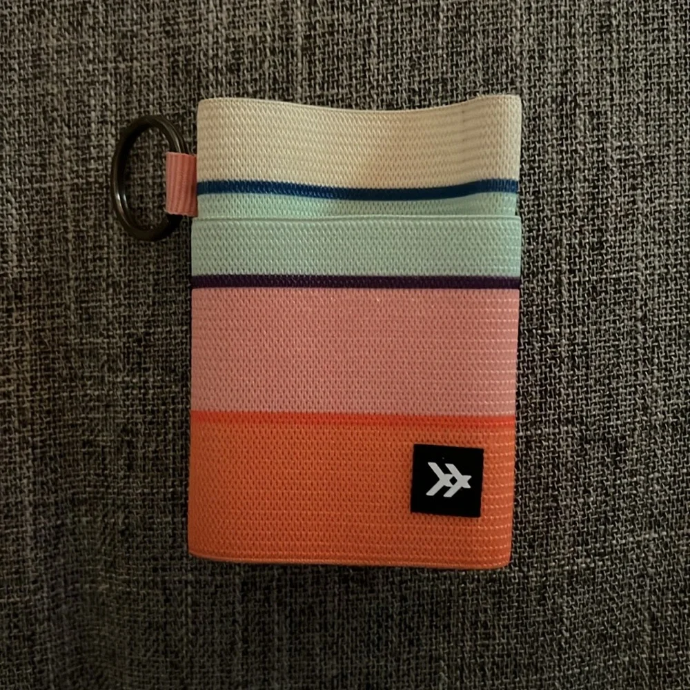 Thread Wallet - Picture 3 of 5